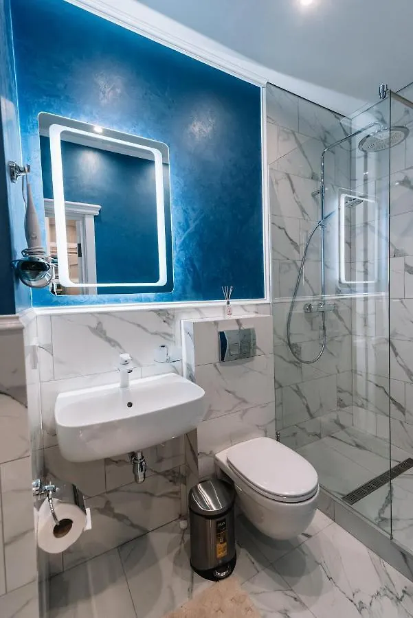 Royal Tower Vip Smart Apartments 3 Kyiv